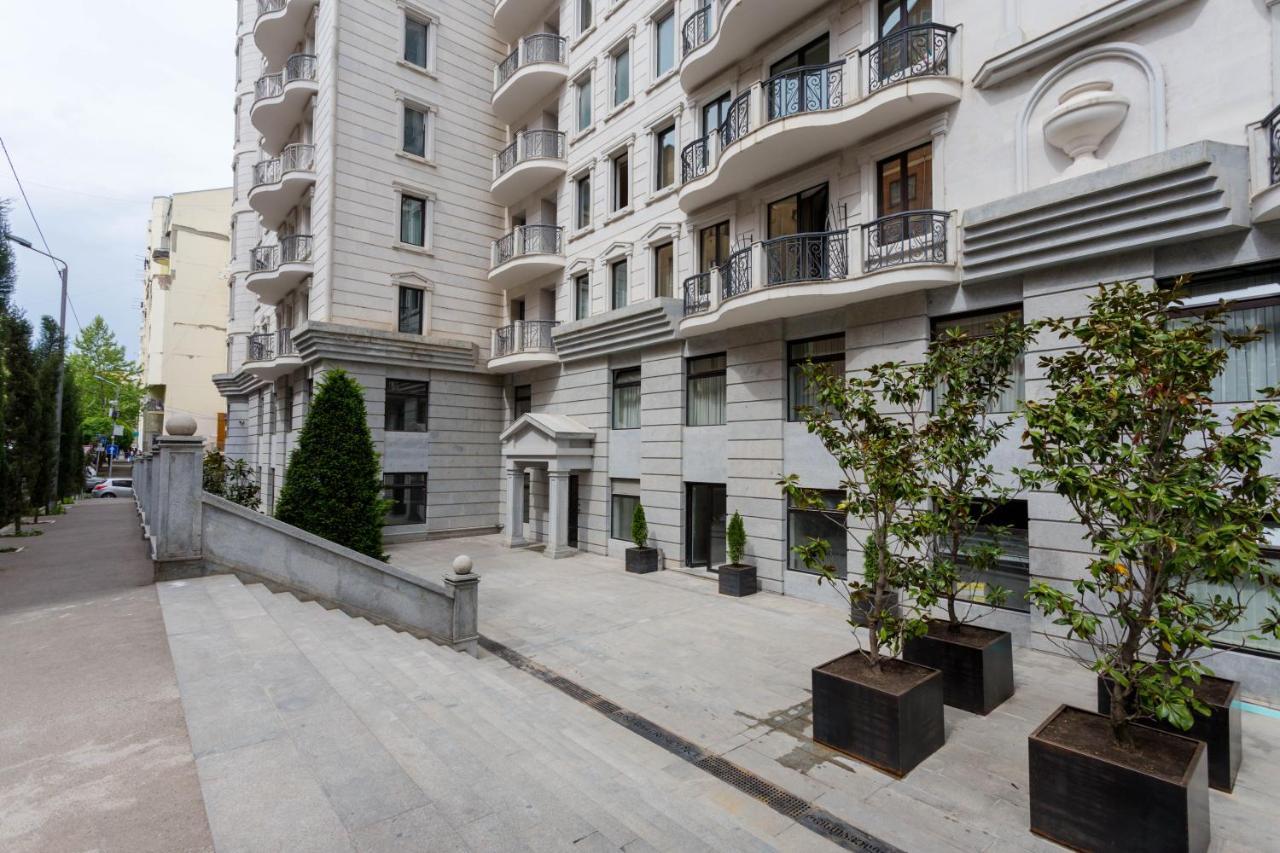 Downtown Two-Bedrom Apartment Tbilisi Eksteriør billede