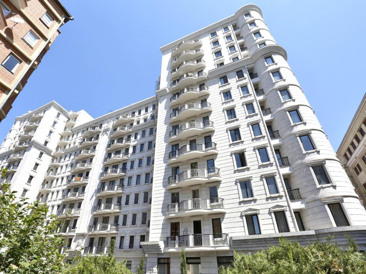 Downtown Two-Bedrom Apartment Tbilisi Eksteriør billede